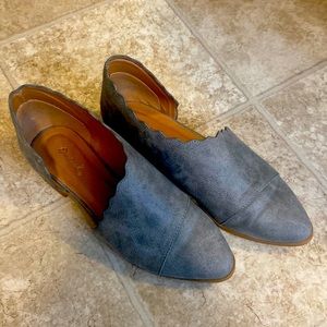 Qupid grey cut-out summer style booties.